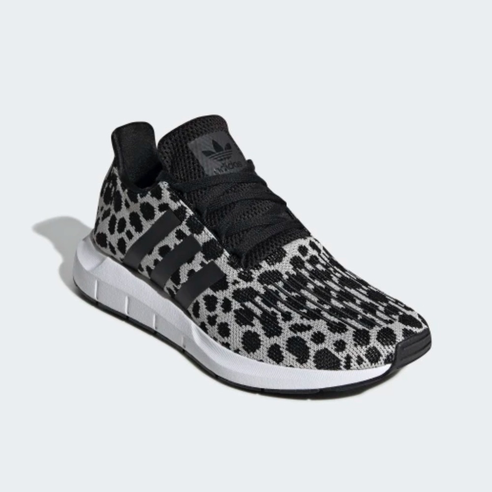 Adidas Swift Run